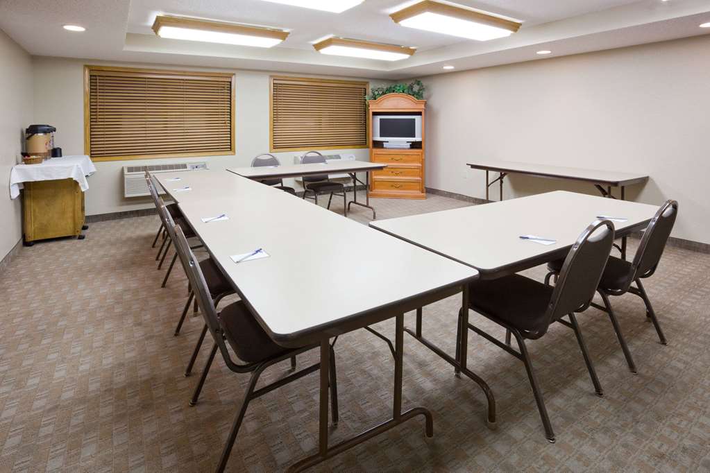 AmericInn by Wyndham Ankeny/Des Moines