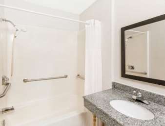 Days Inn by Wyndham Ankeny - Des Moines