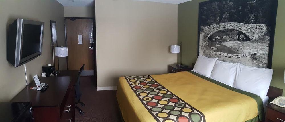 Super 8 by Wyndham Ankeny/Des Moines Area