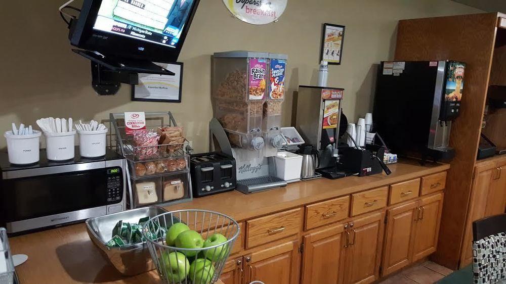 Super 8 by Wyndham Ankeny/Des Moines Area