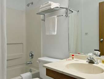 Super 8 by Wyndham Ankeny/Des Moines Area