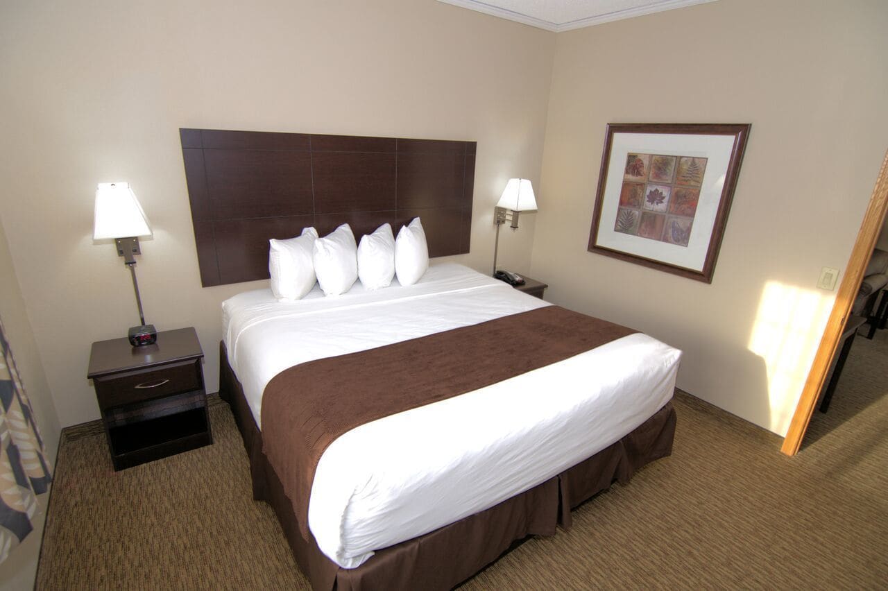 Boulders Inn & Suites - Atlantic