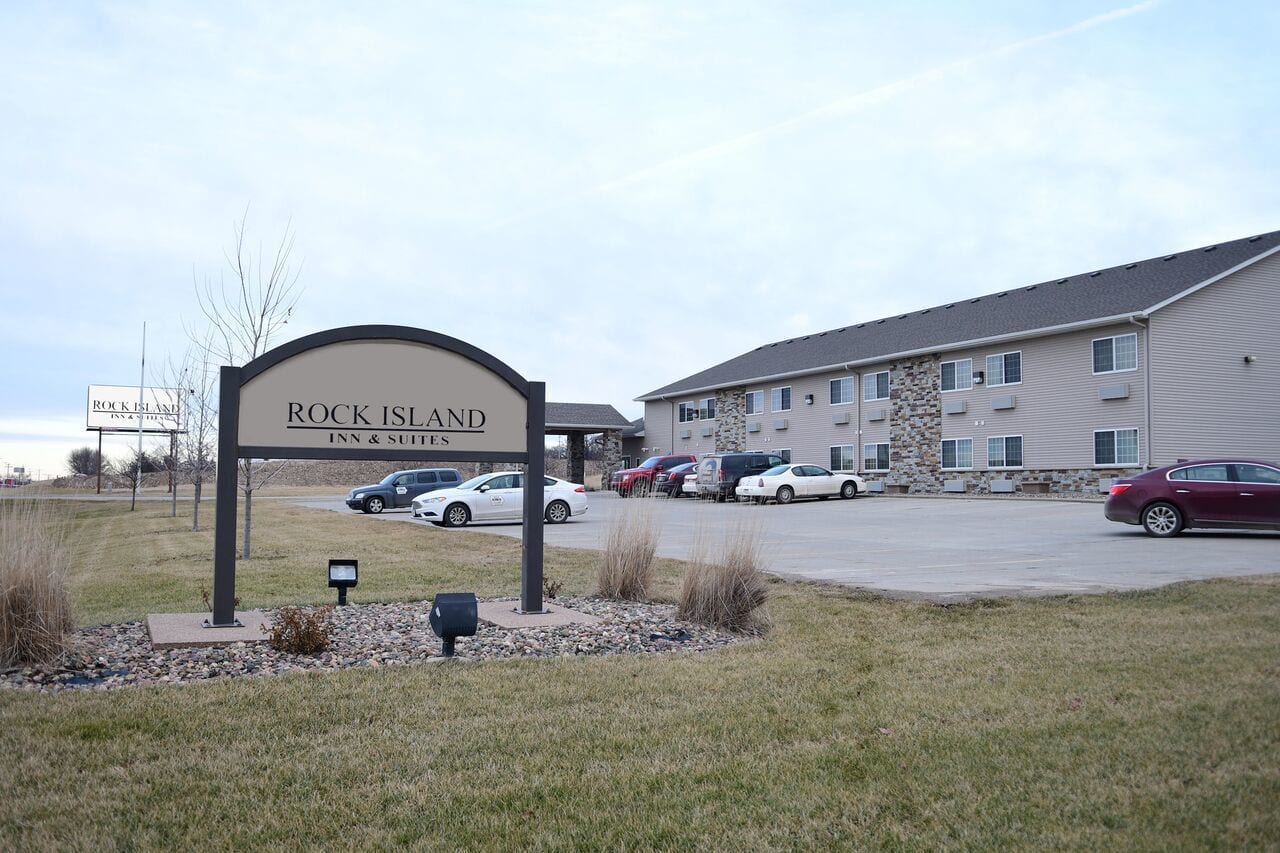 Boulders Inn & Suites - Atlantic