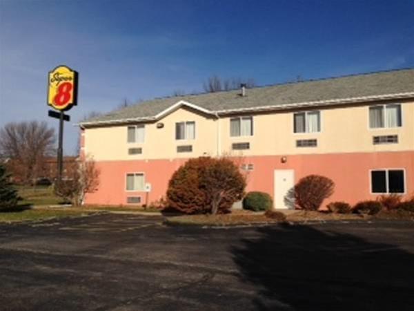 SureStay Plus Hotel by Best Western Bettendorf