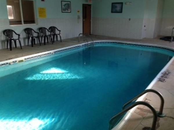 SureStay Plus Hotel by Best Western Bettendorf