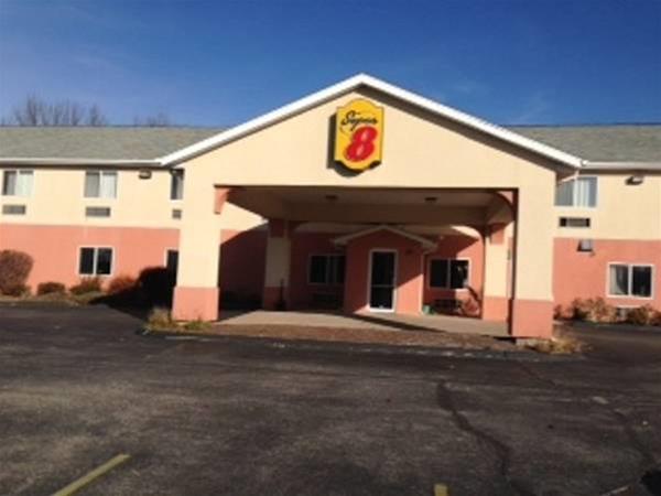 SureStay Plus Hotel by Best Western Bettendorf
