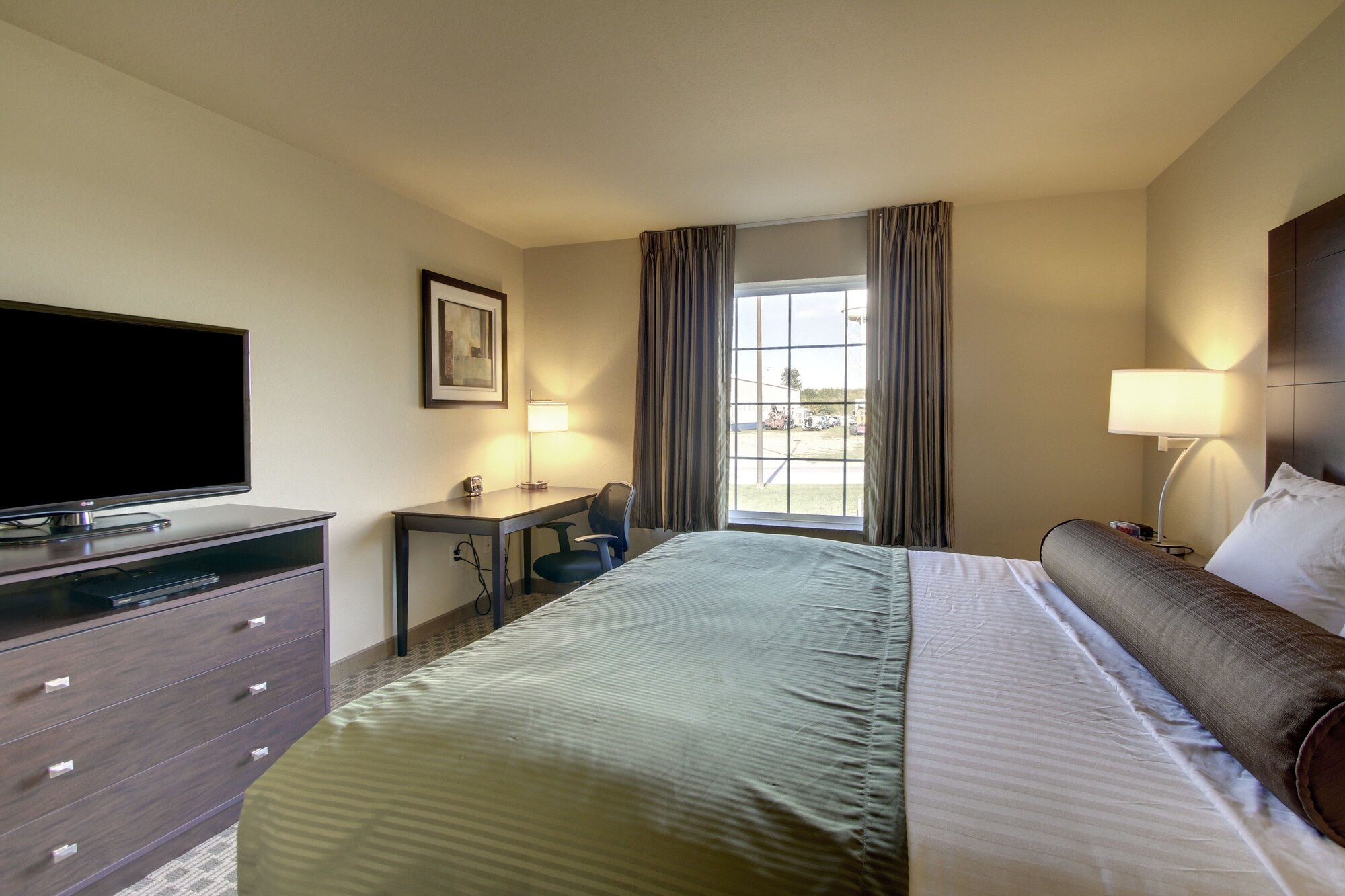 Cobblestone Inn & Suites