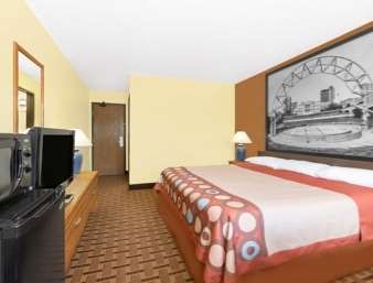 Super 8 by Wyndham Boone