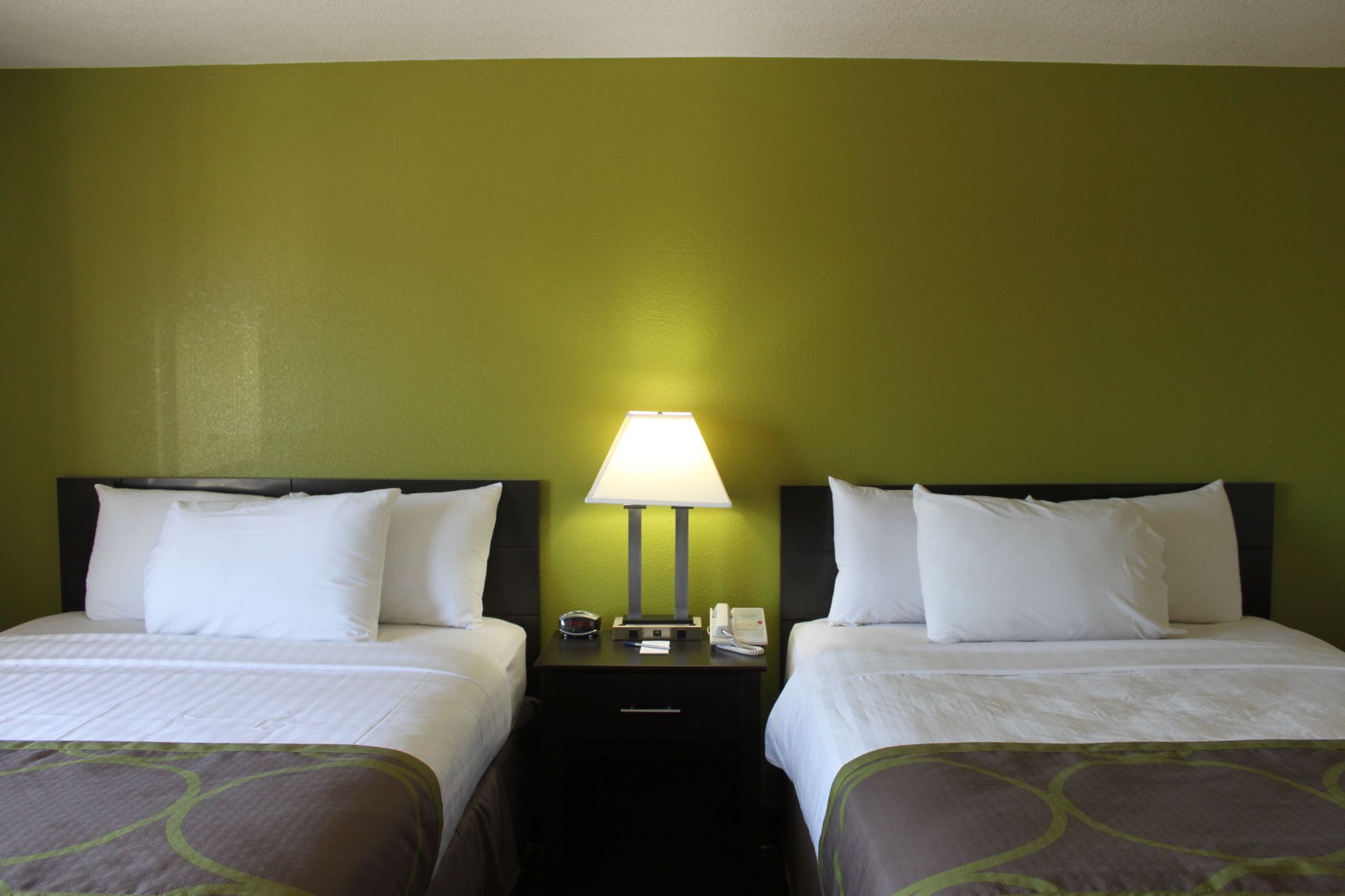 AmericInn West Burlington