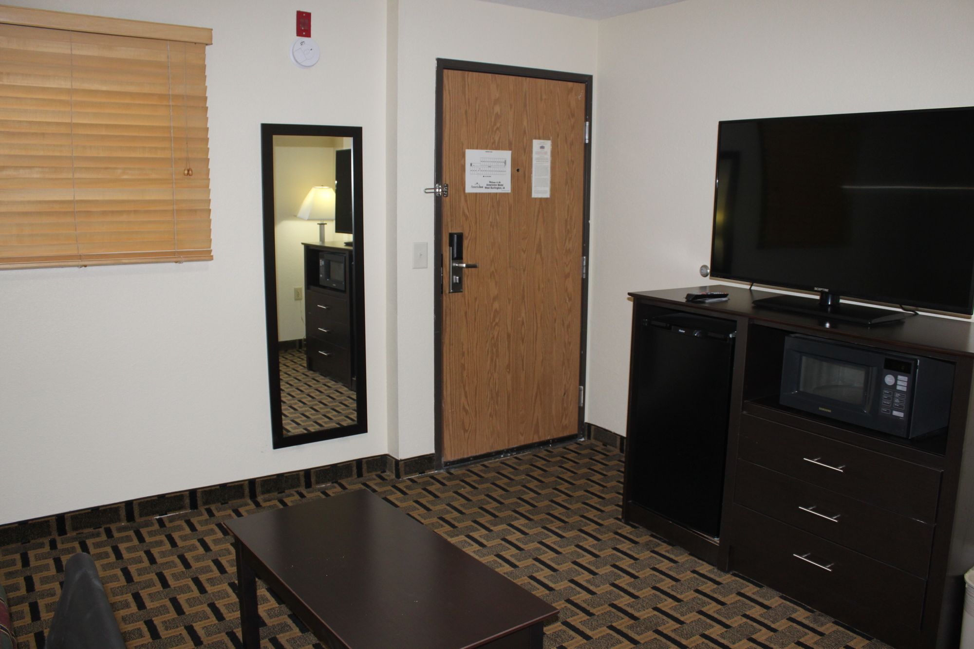 AmericInn West Burlington