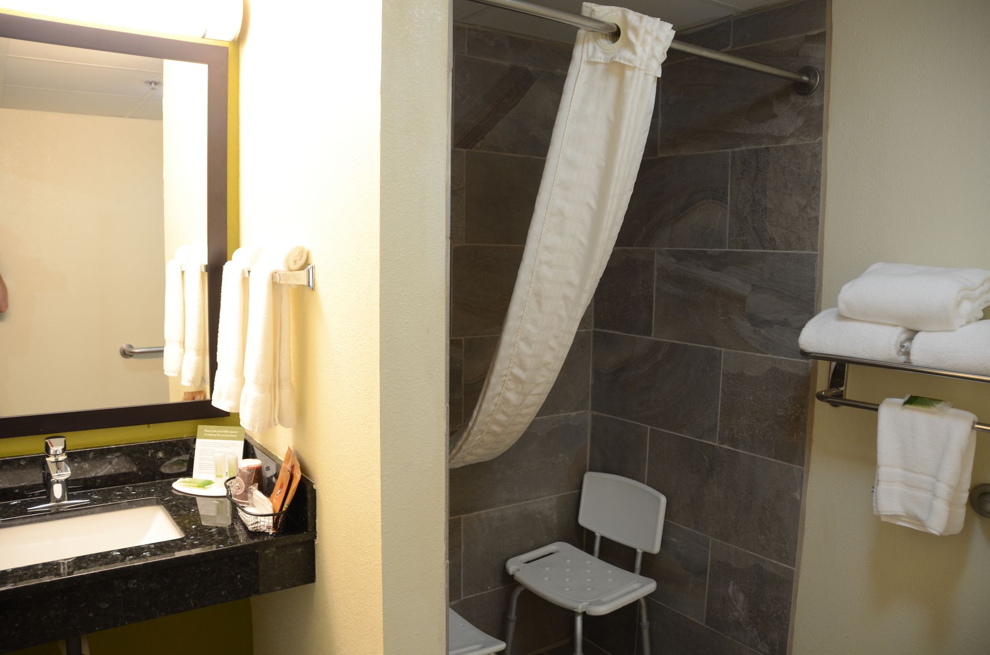 AmericInn West Burlington