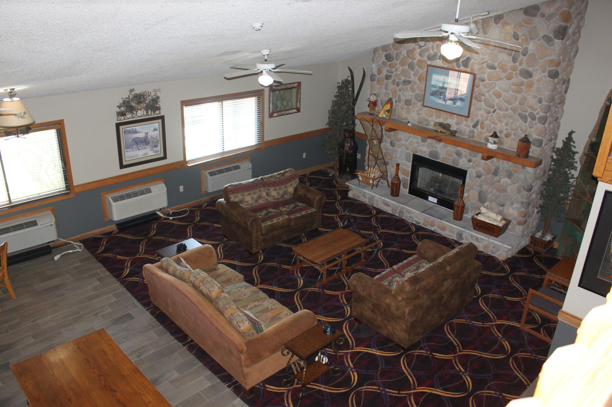 AmericInn West Burlington