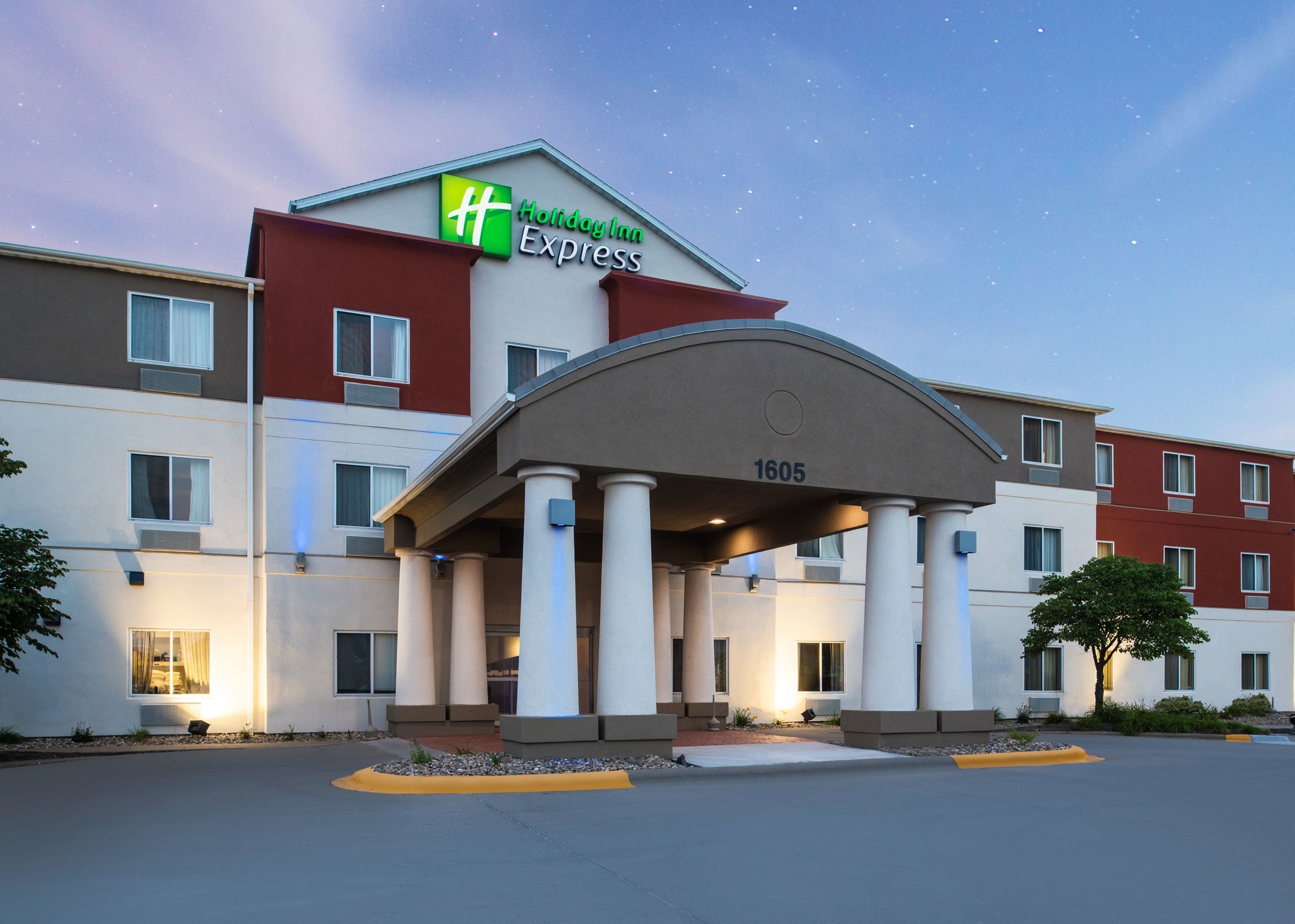 Holiday Inn Express & Suites Burlington