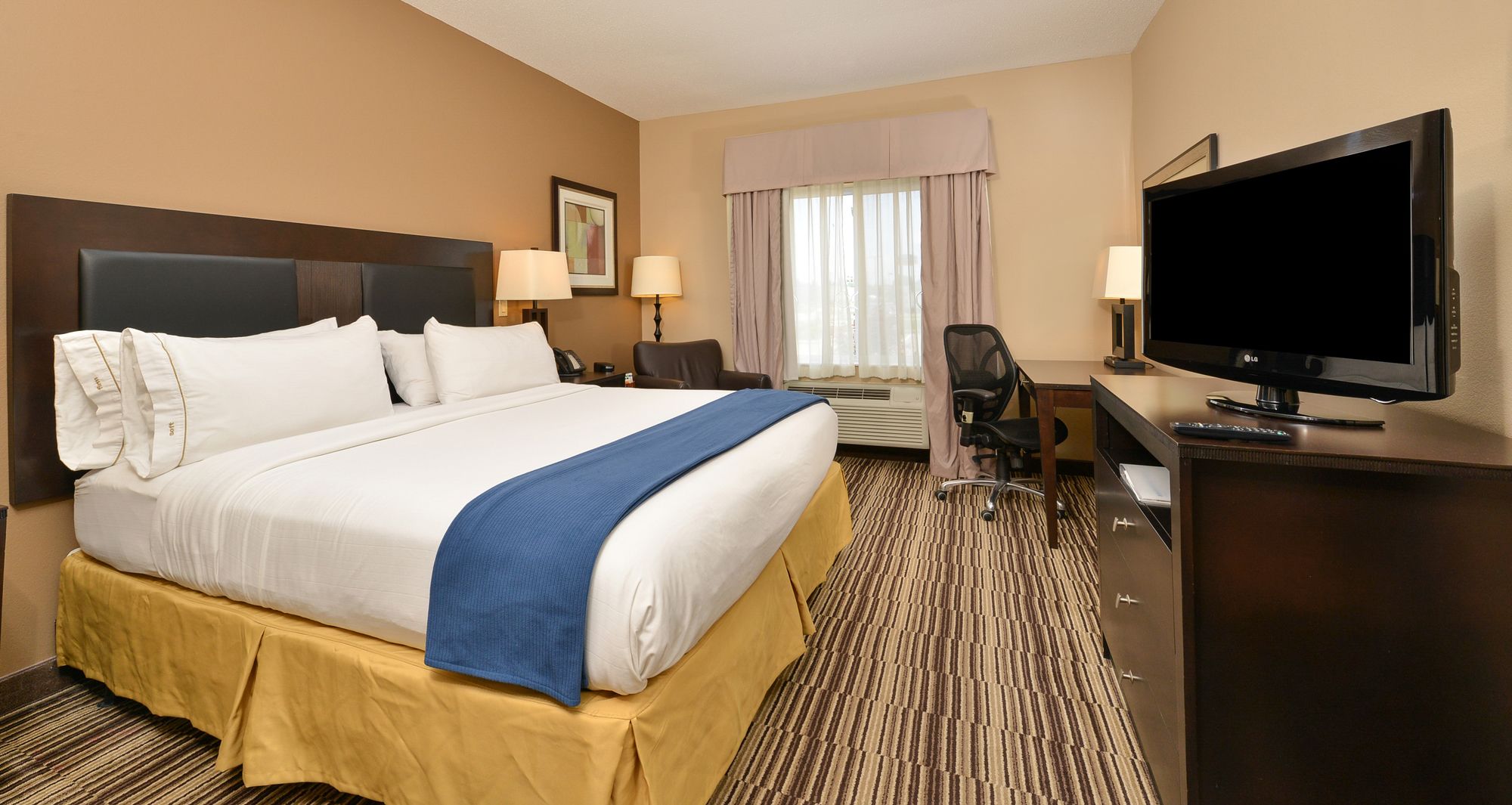 Holiday Inn Express & Suites Burlington