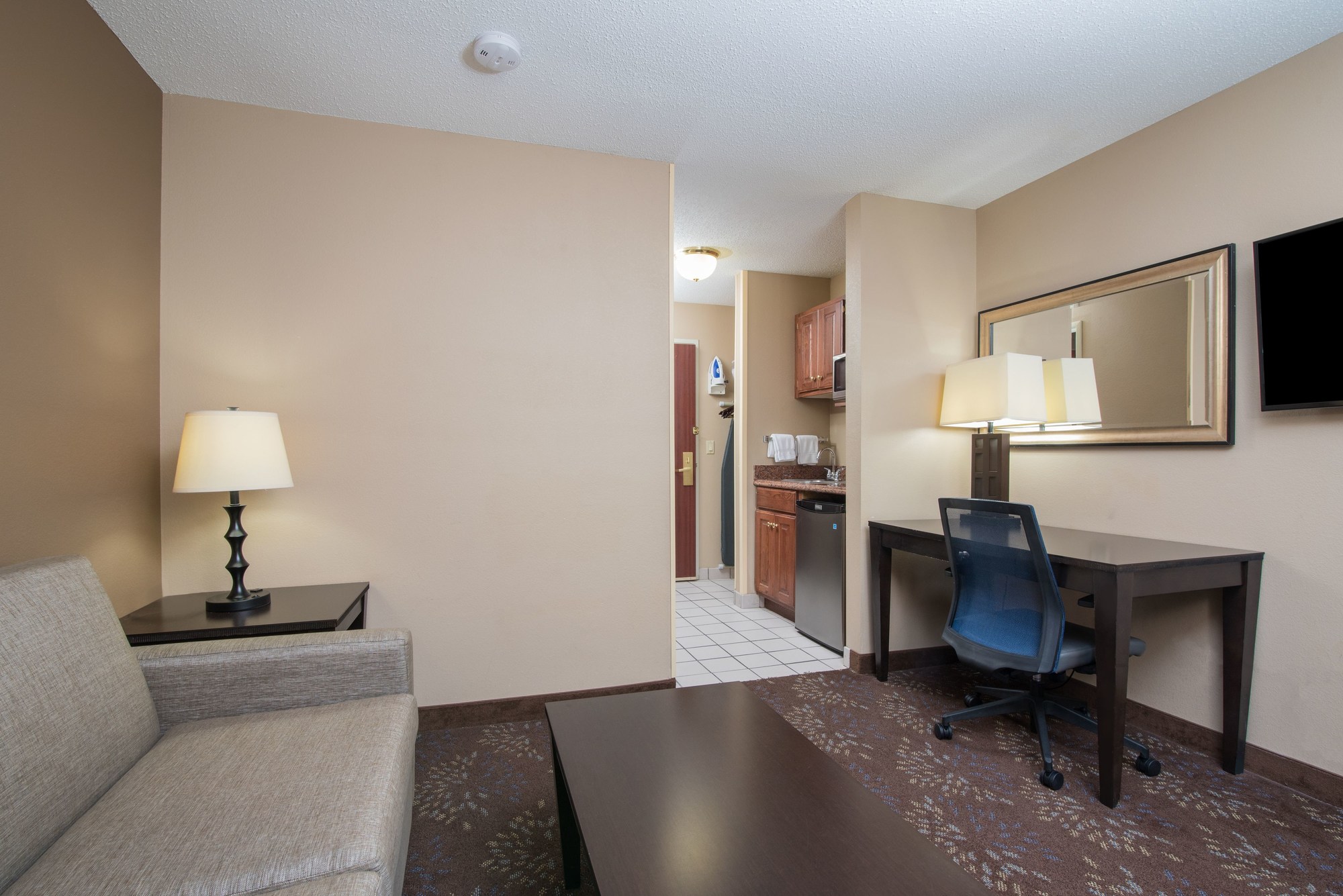 Holiday Inn Express & Suites Burlington