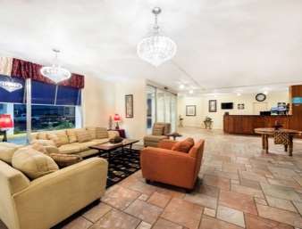 Howard Johnson by Wyndham Burlington