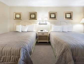 Howard Johnson by Wyndham Burlington