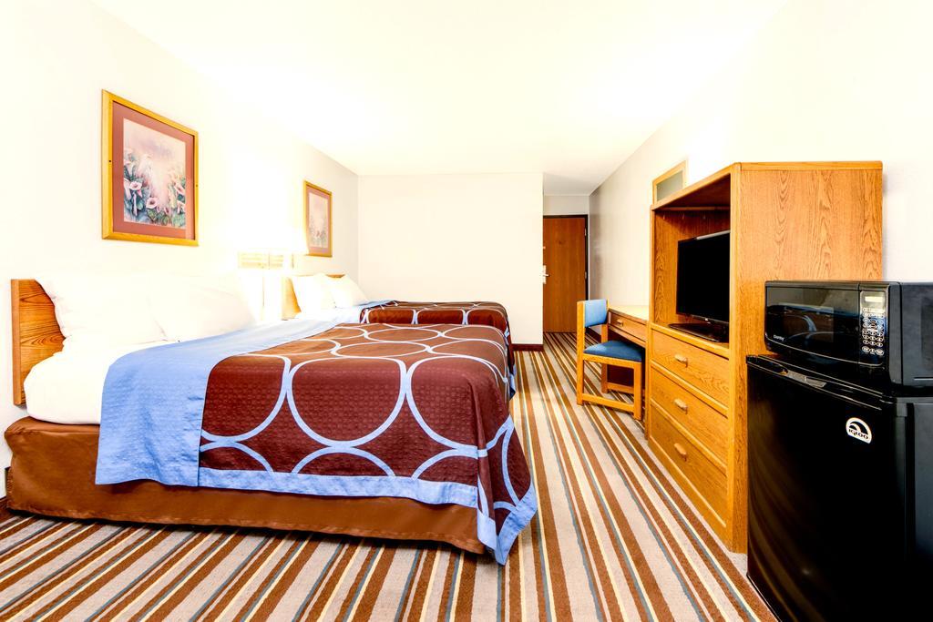 Super 8 by Wyndham Burlington