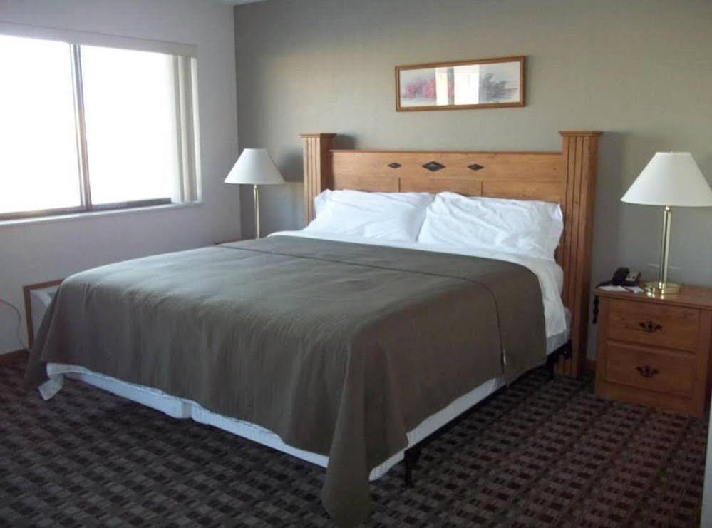 Burke Inn Motel & Suites