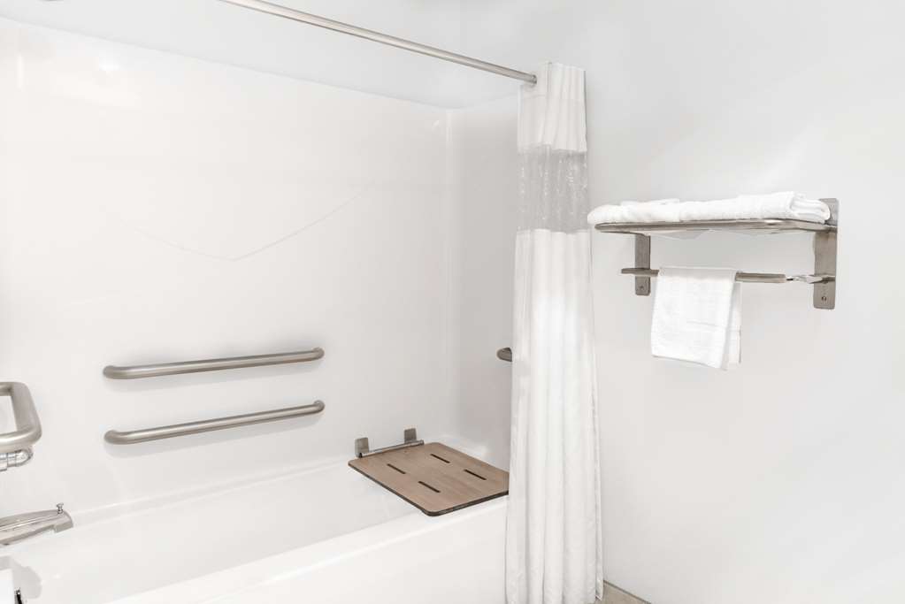 Days Inn by Wyndham Carroll