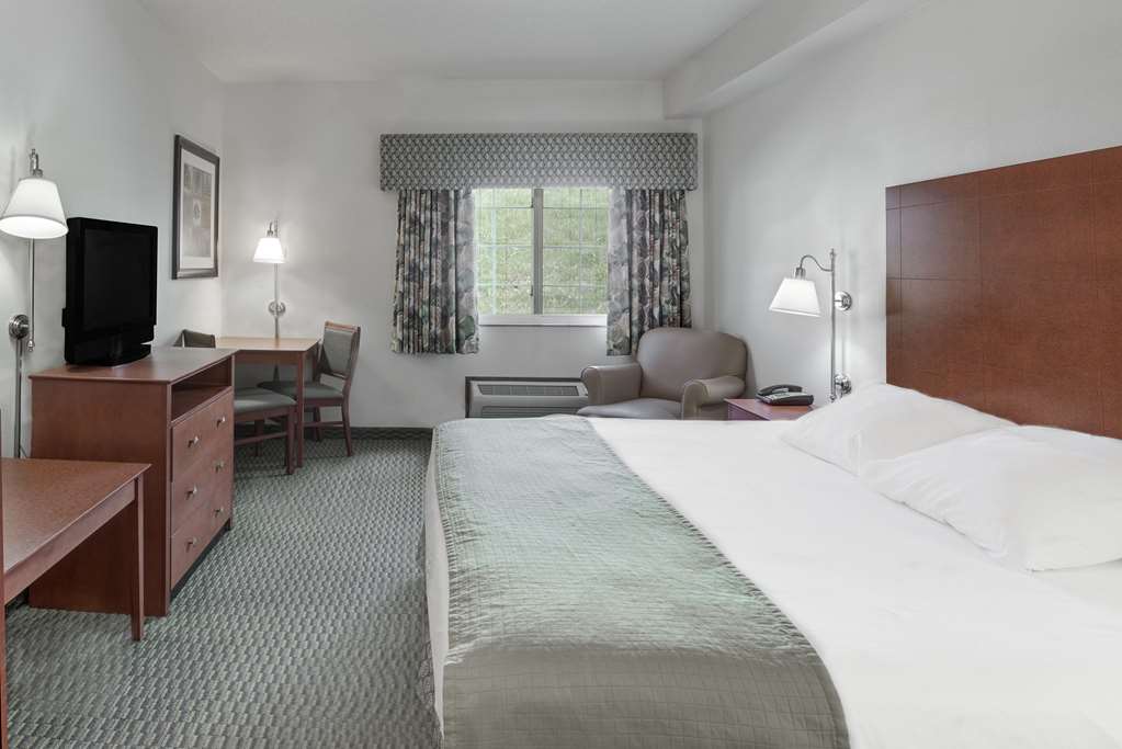 Days Inn by Wyndham Carroll