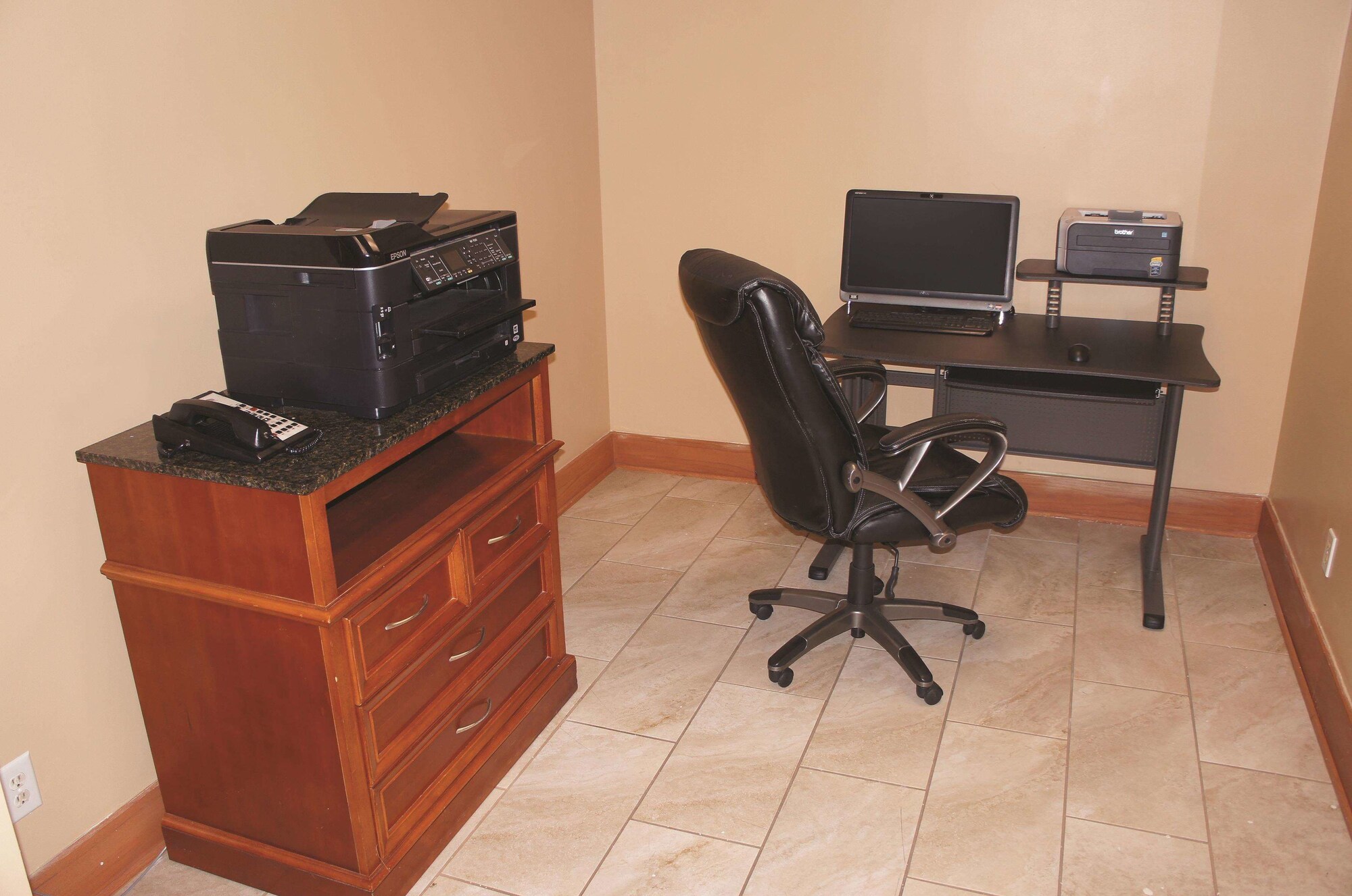 La Quinta Inn & Suites By Wyndham Omaha Airport Downtown