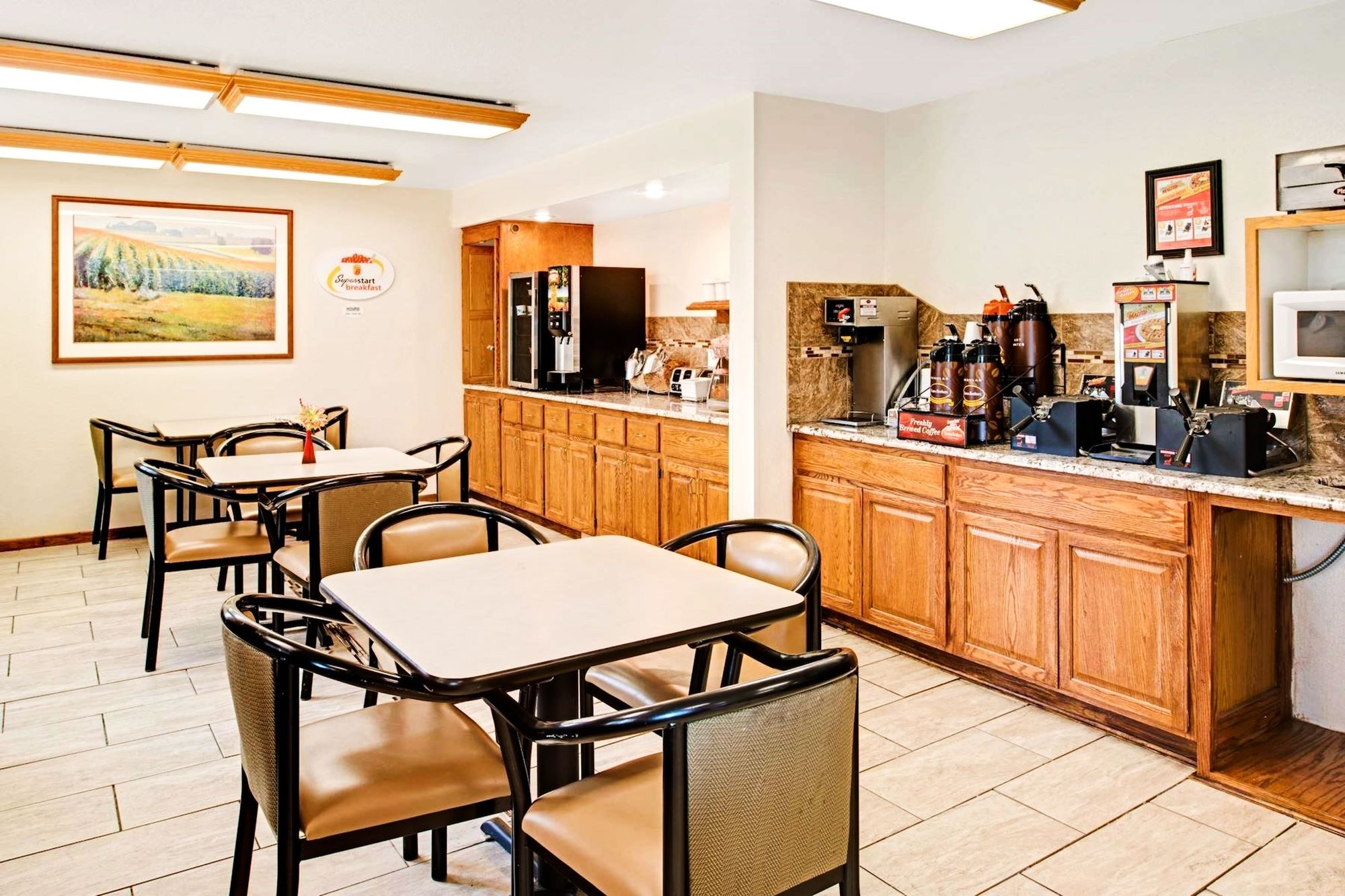 Super 8 by Wyndham Omaha Eppley Airport/Carter Lake