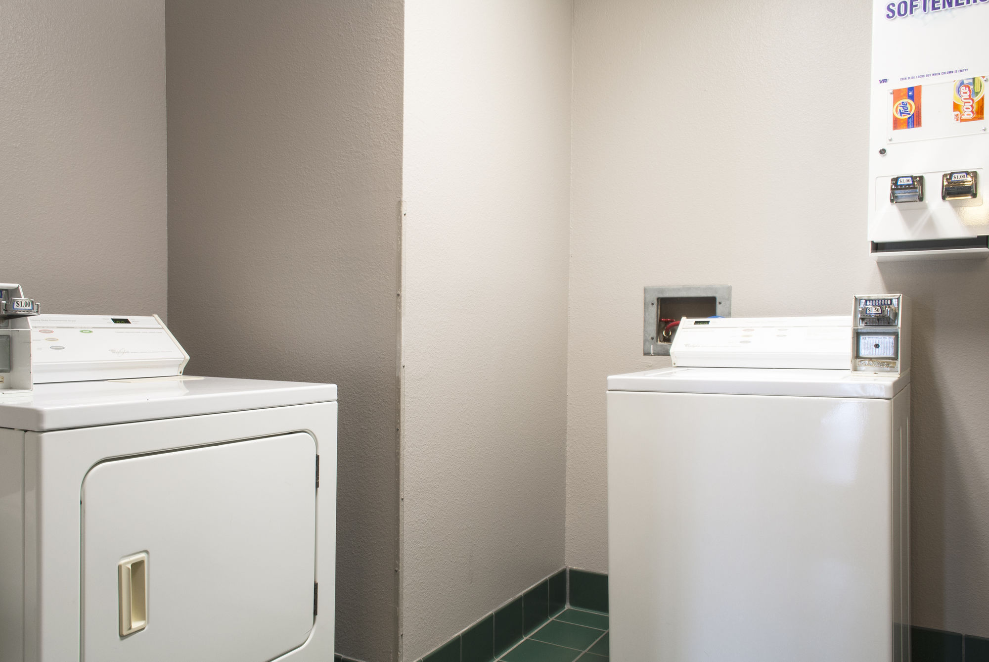 Country Inn & Suites by Radisson, Cedar Falls, IA