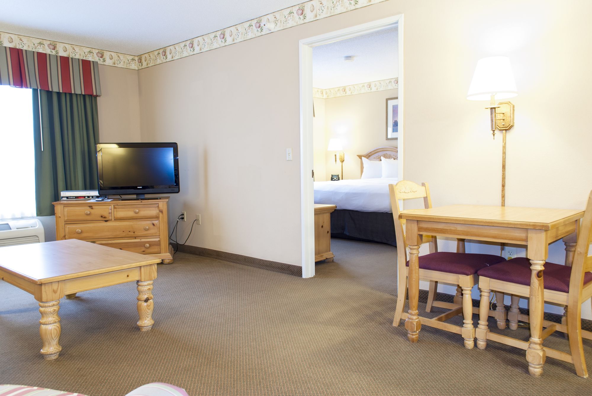 Country Inn & Suites by Radisson, Cedar Falls, IA