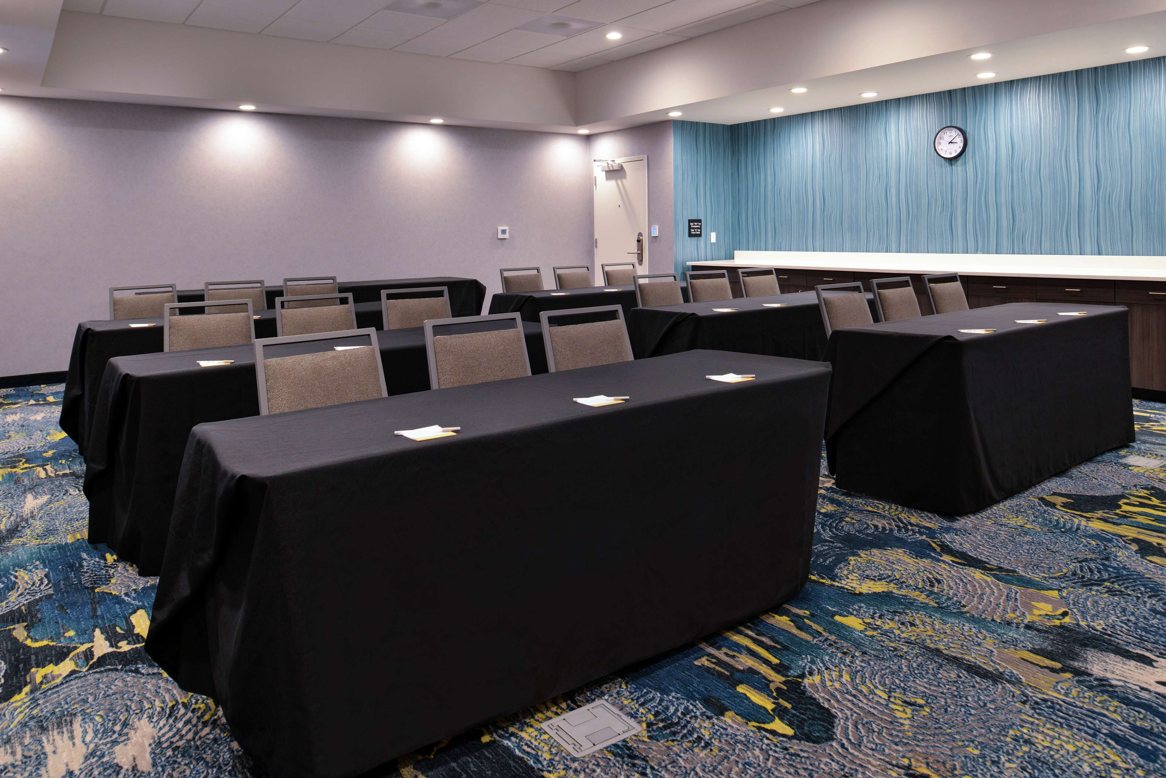 Hampton Inn Cedar Falls Downtown