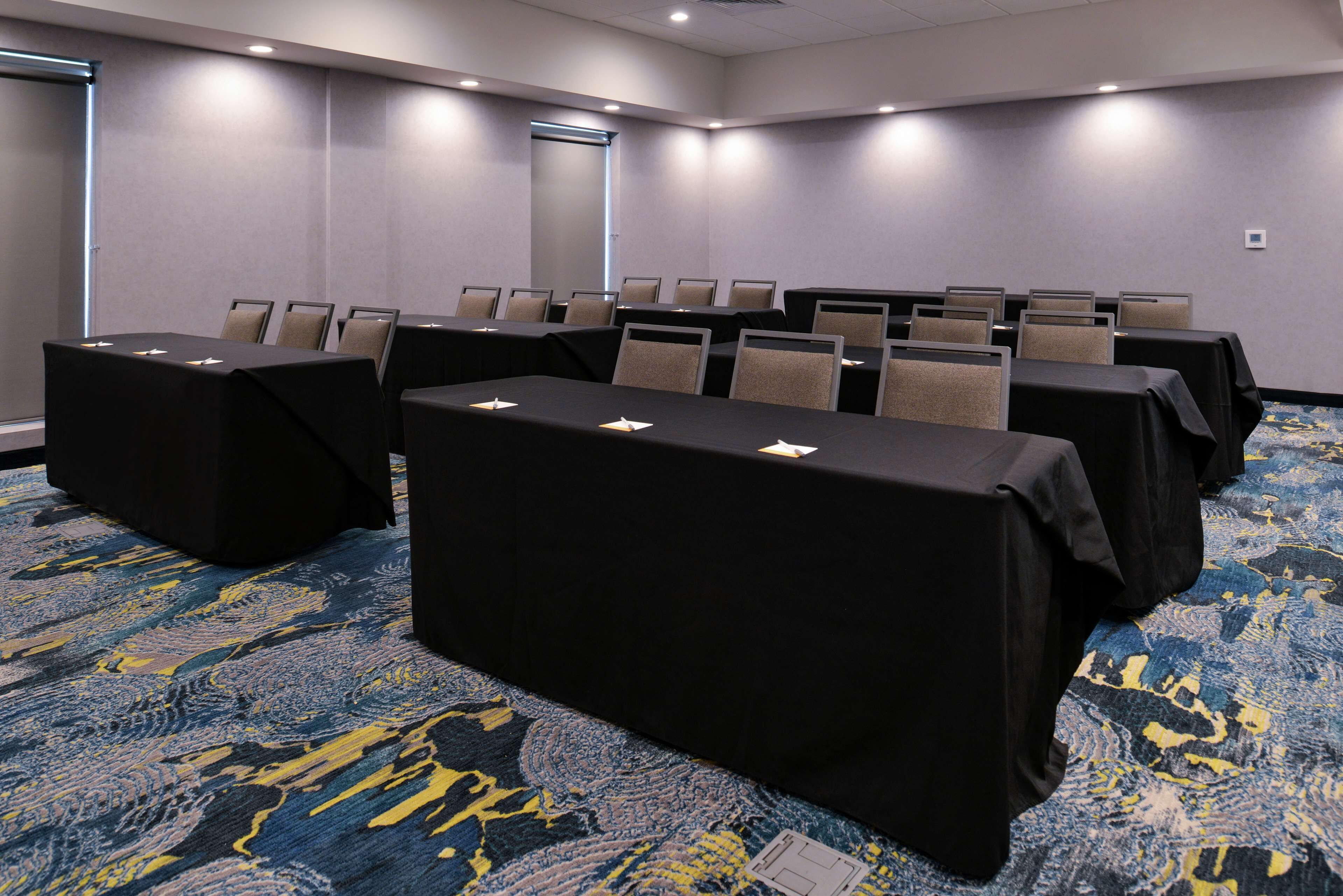 Hampton Inn Cedar Falls Downtown