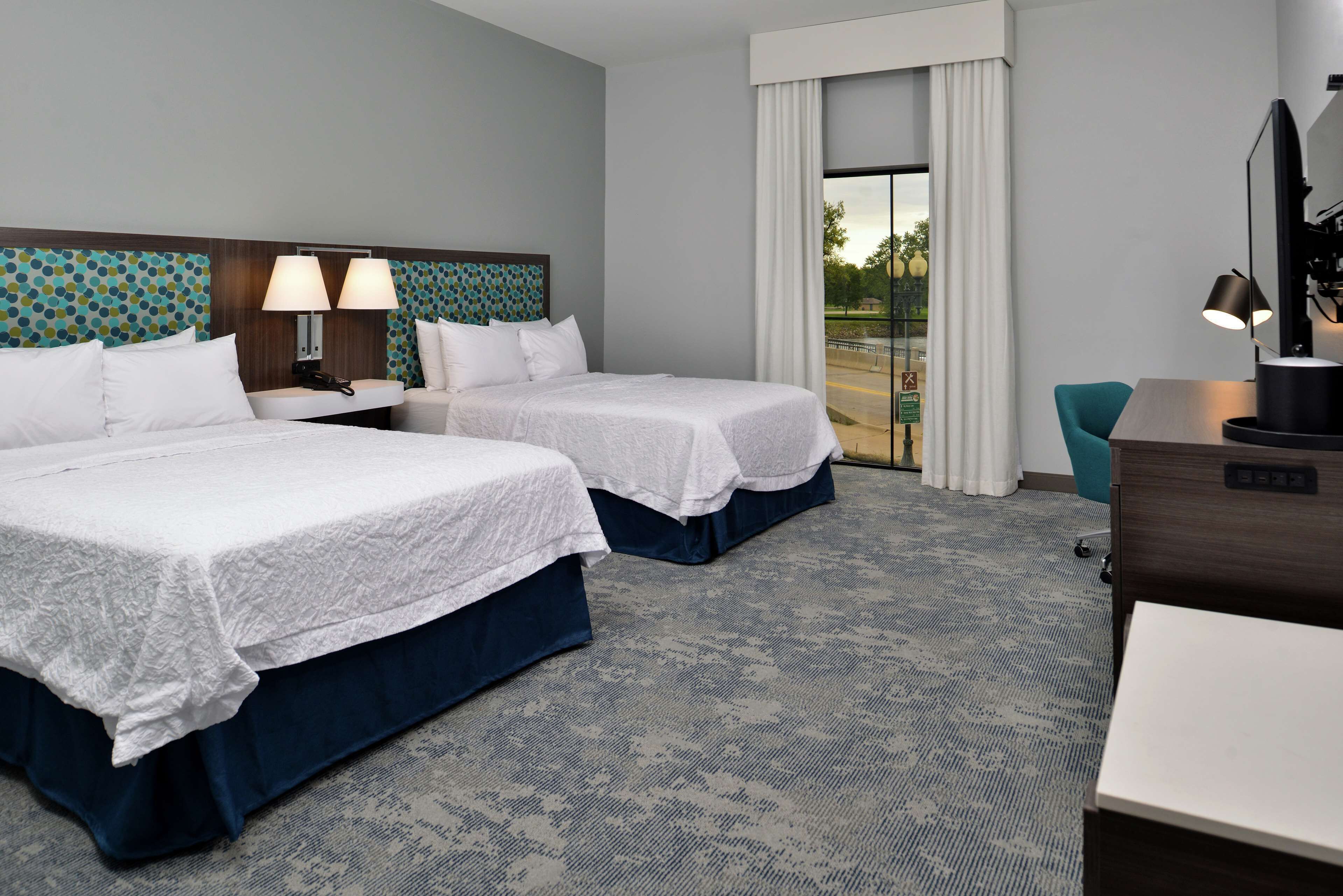 Hampton Inn Cedar Falls Downtown