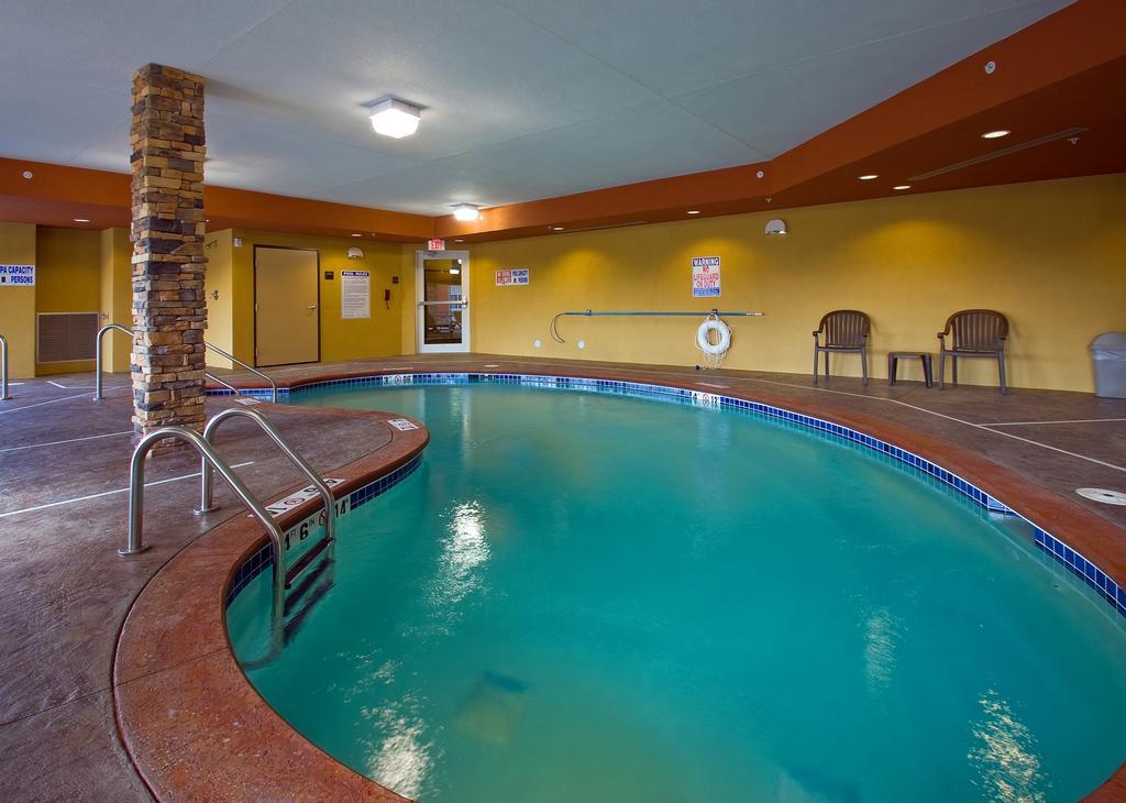 Suburban Studios Cedar Falls