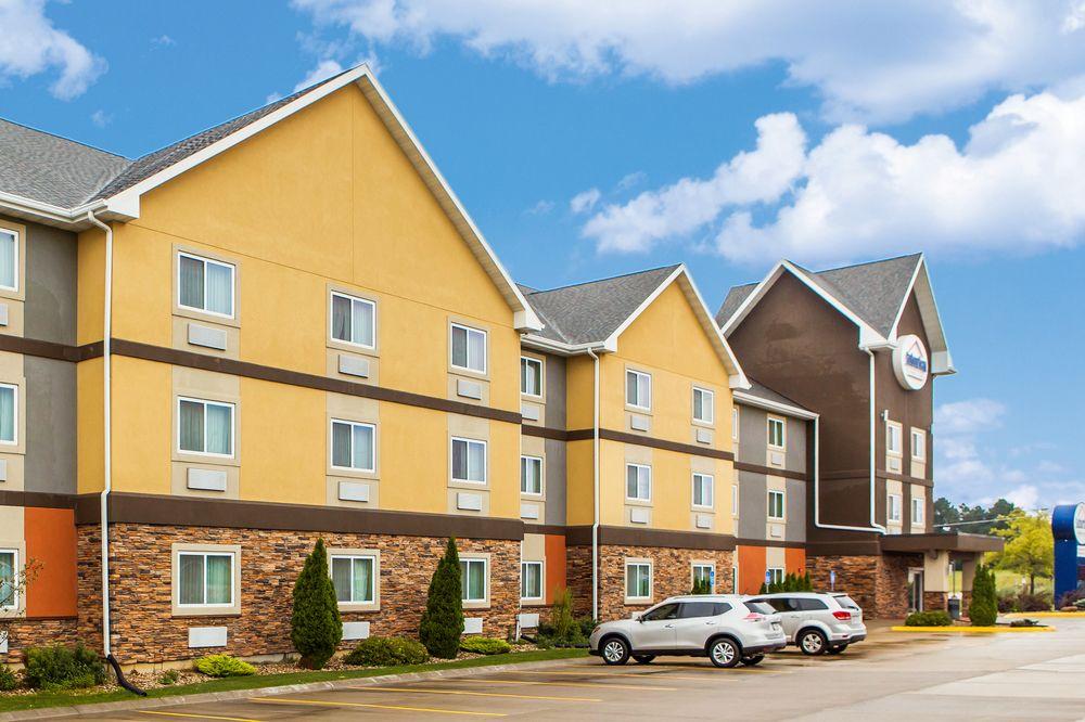 Suburban Studios Cedar Falls