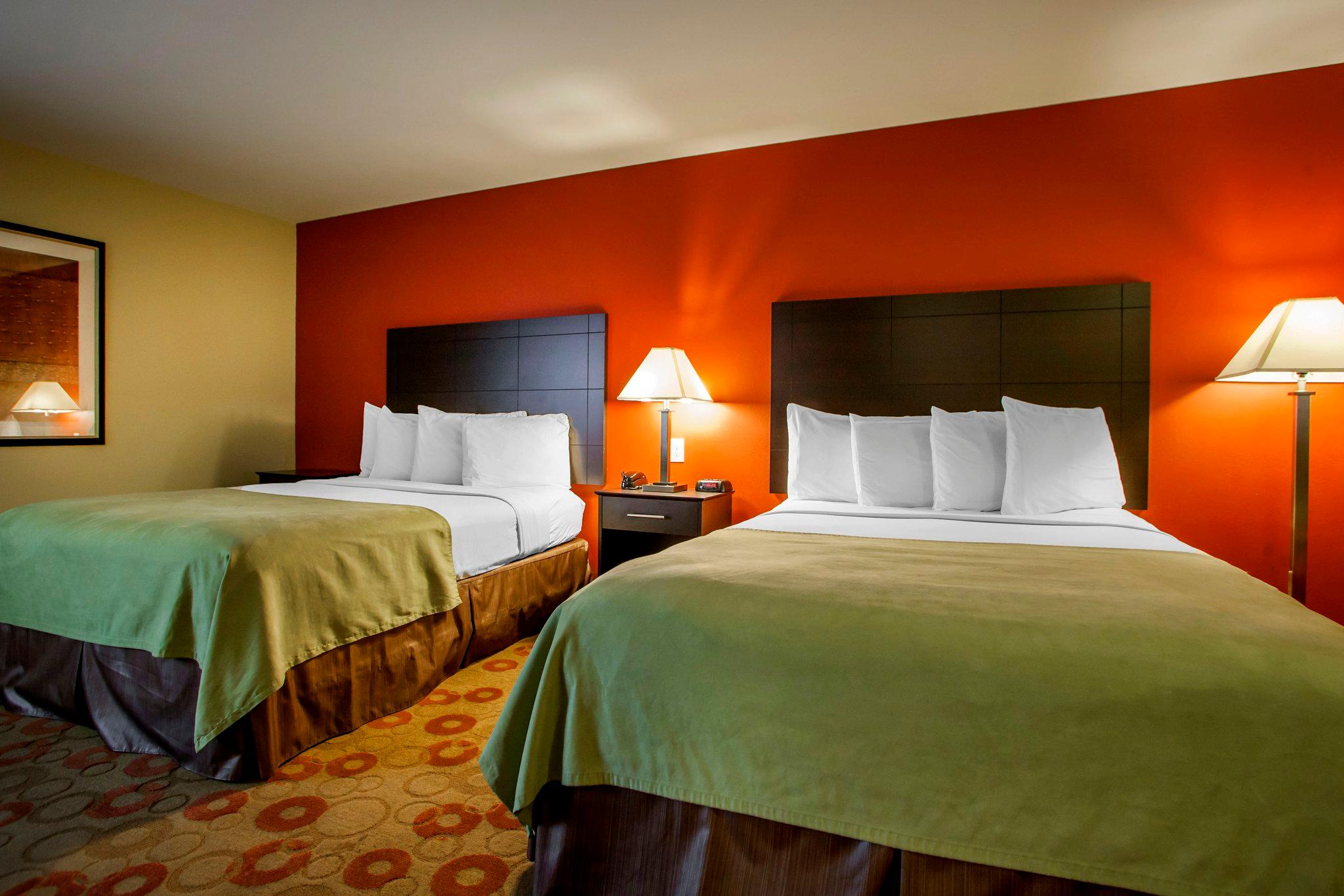 Suburban Studios Cedar Falls