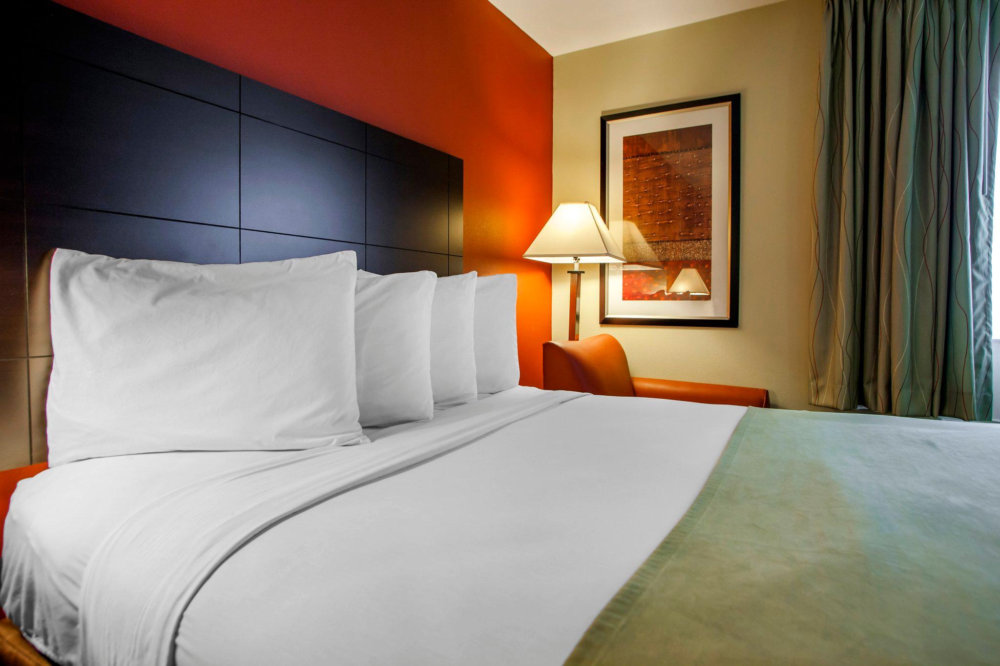 Suburban Studios Cedar Falls