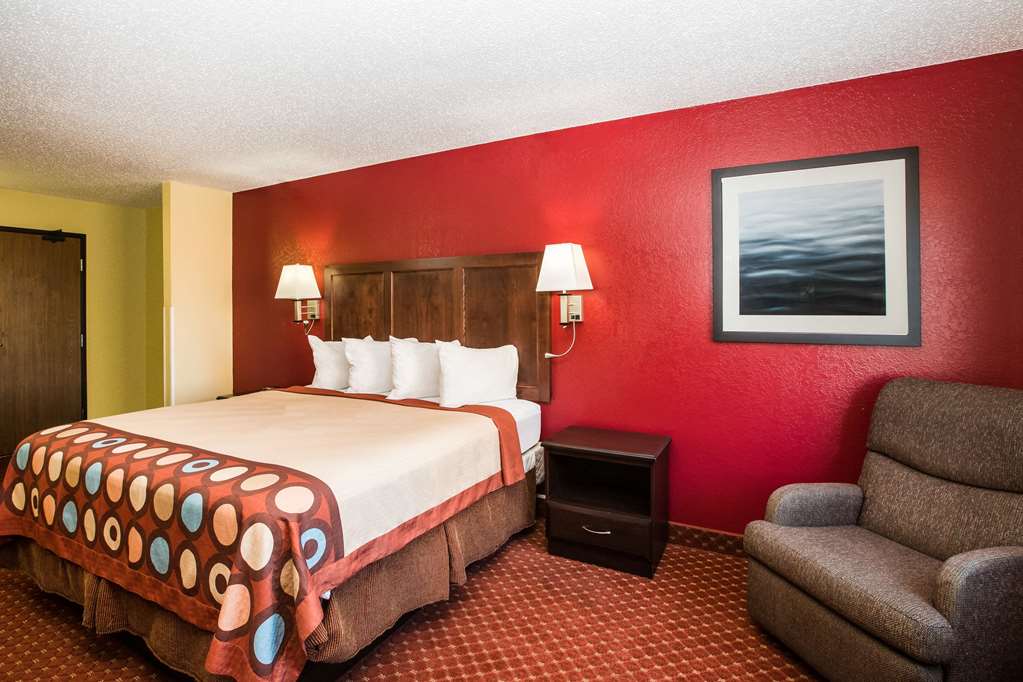 Baymont by Wyndham Cedar Rapids