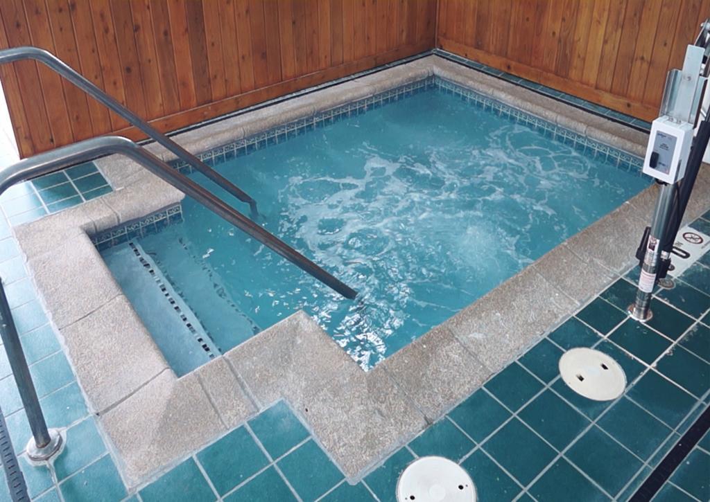 Comfort Inn & Suites Cedar Rapids North - Collins Road