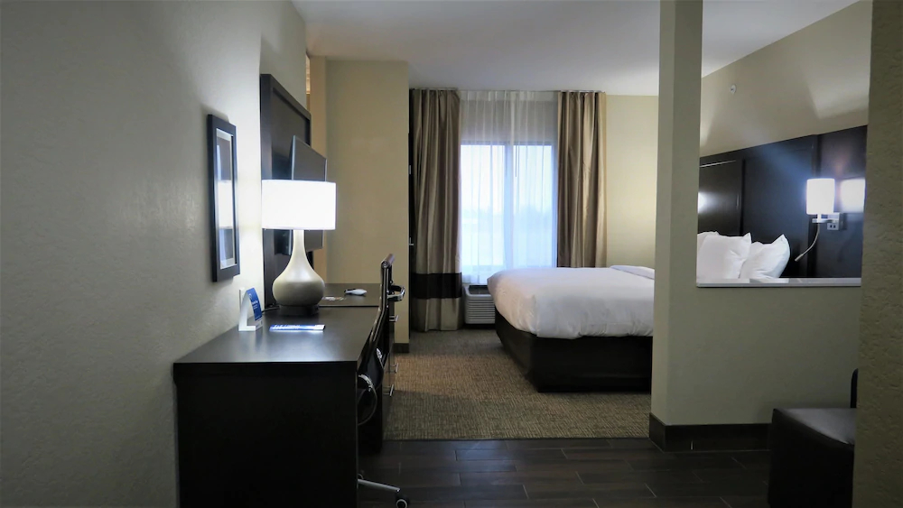 Comfort Inn & Suites Cedar Rapids CID Eastern Iowa Airport