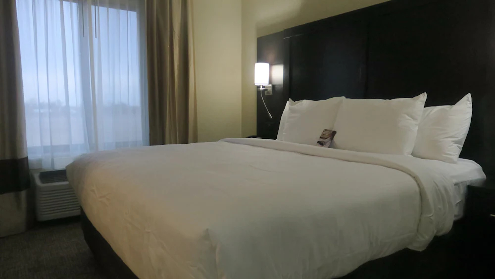 Comfort Inn & Suites Cedar Rapids CID Eastern Iowa Airport