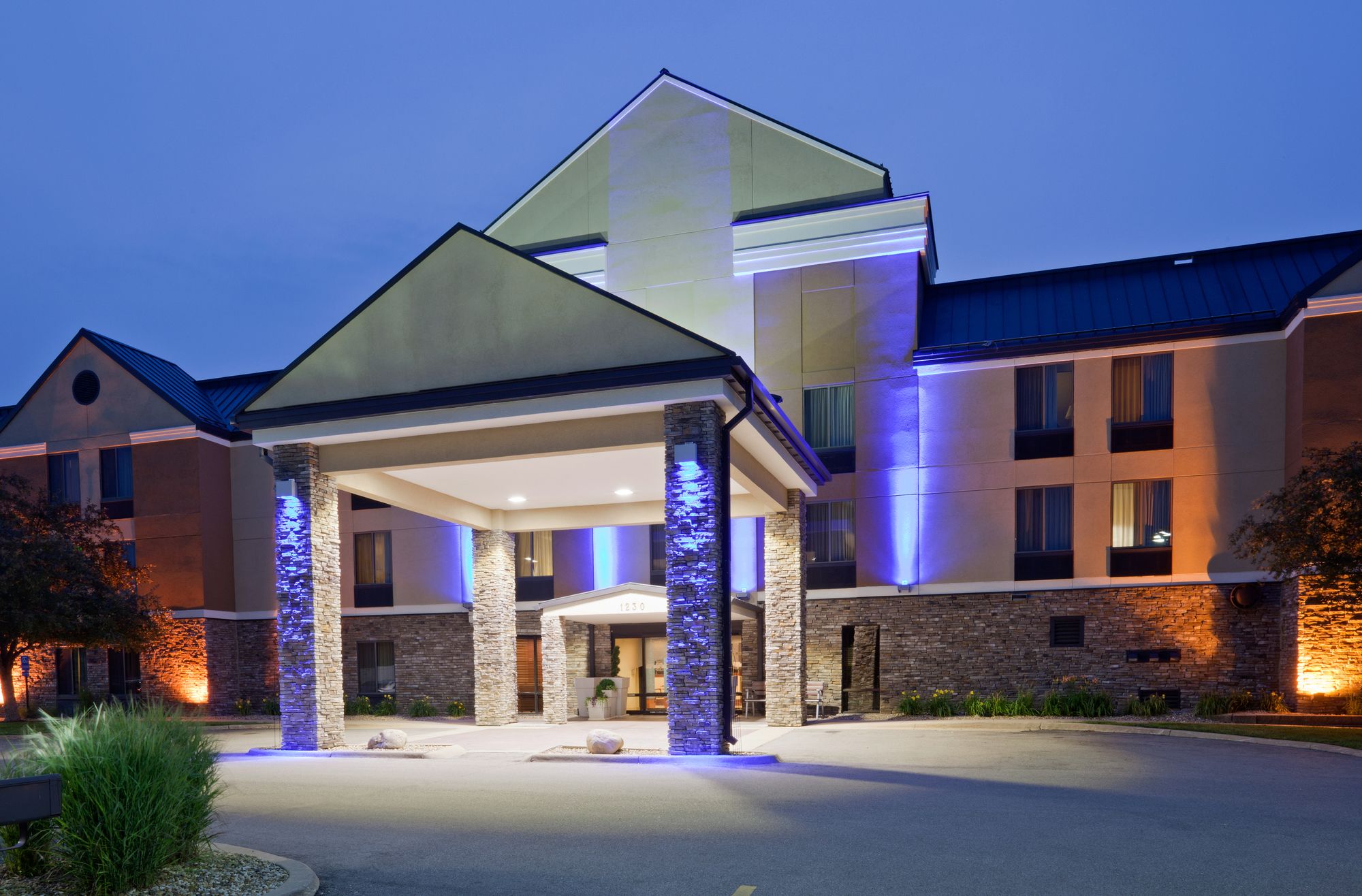 Holiday Inn Express Cedar Rapids (Collins Road)