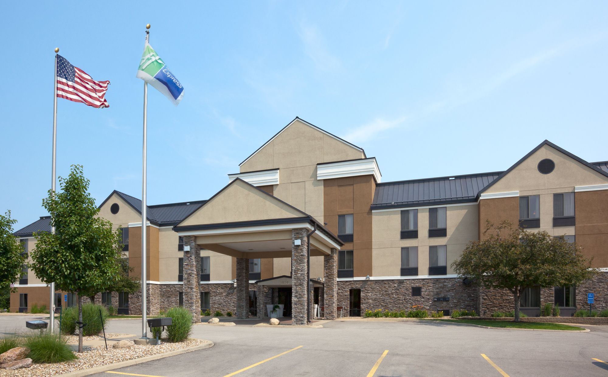 Holiday Inn Express Cedar Rapids (Collins Road)
