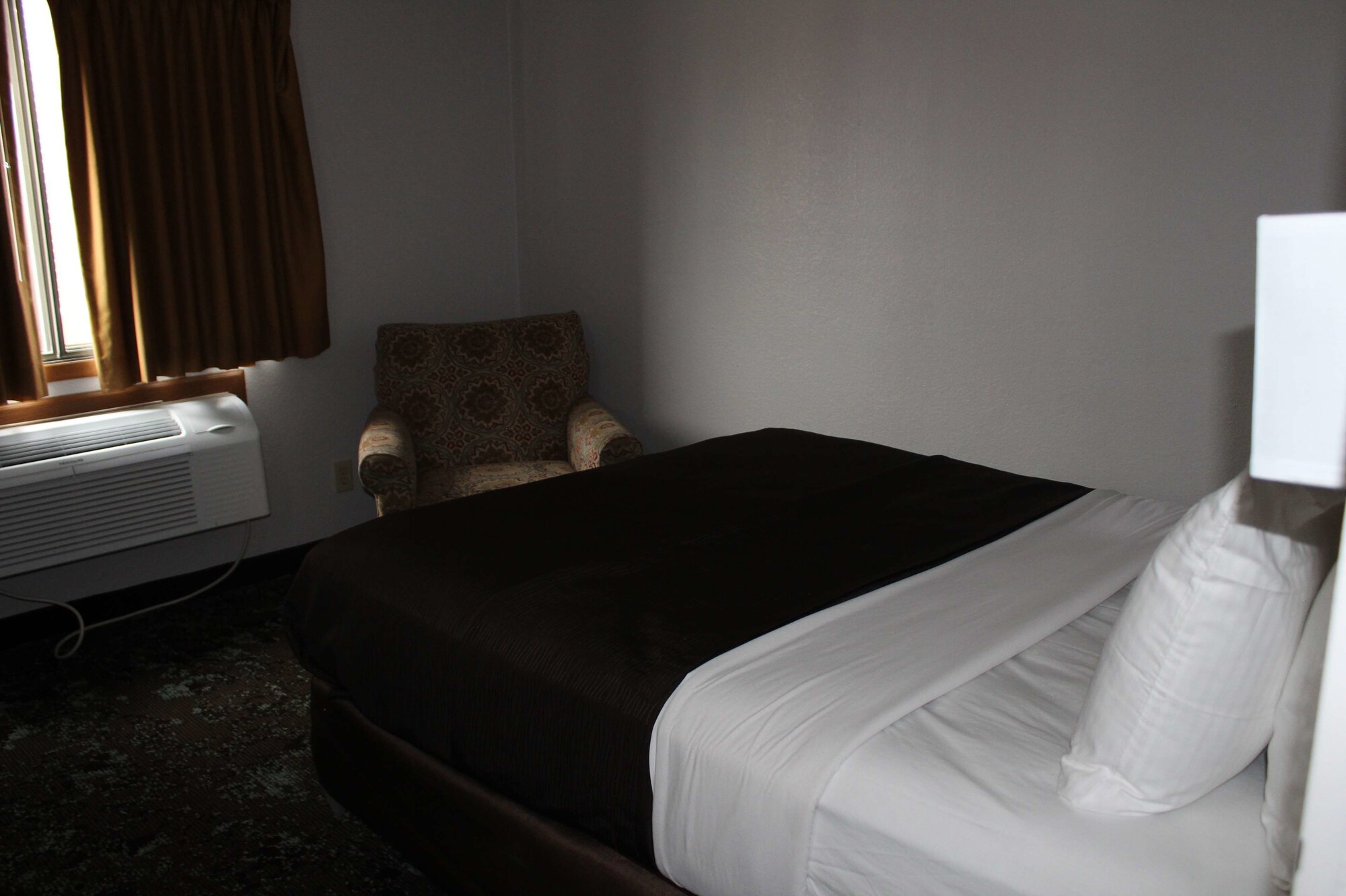 Ramada by Wyndham Cedar Rapids South