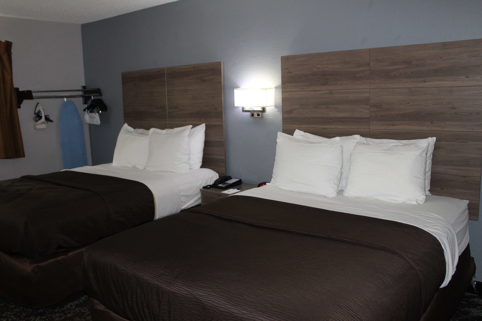 Ramada by Wyndham Cedar Rapids South