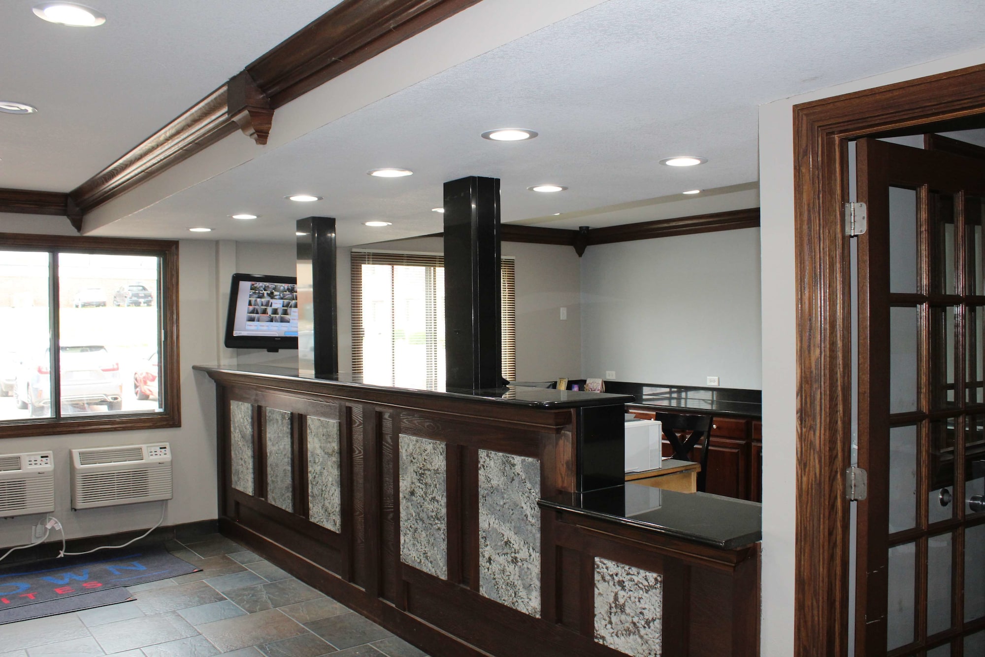 Ramada by Wyndham Cedar Rapids South