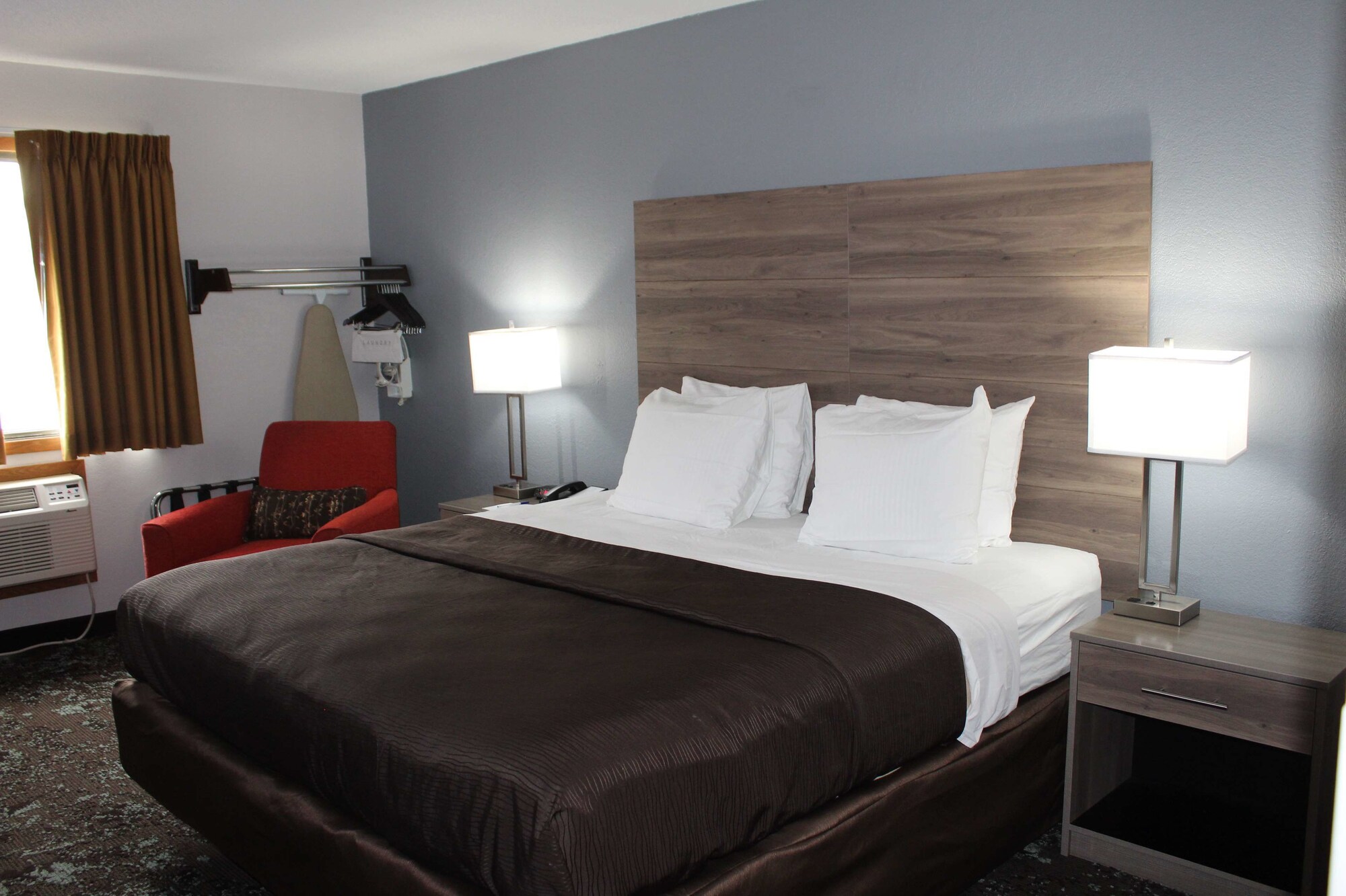 Ramada by Wyndham Cedar Rapids South