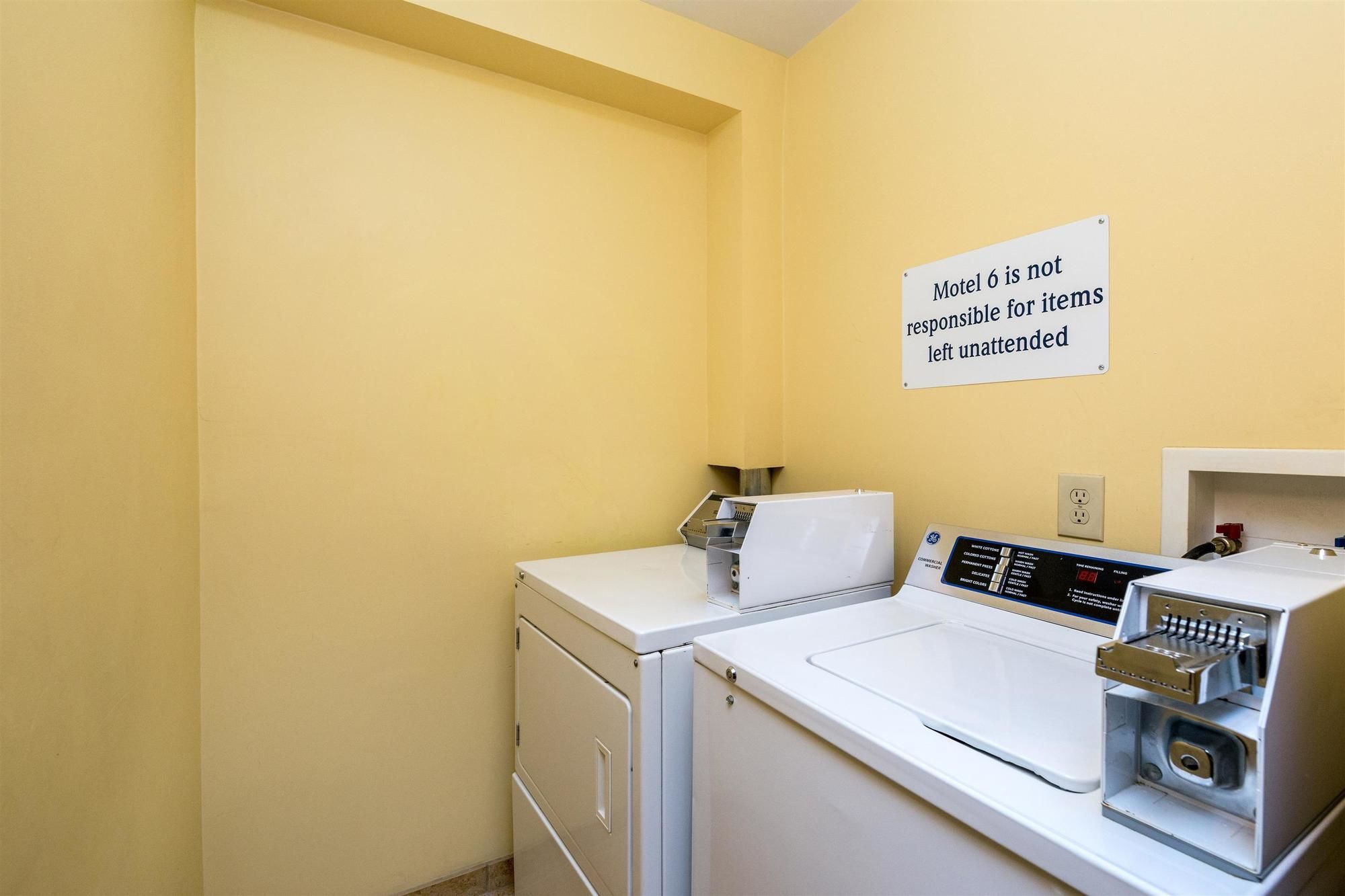 Motel 6 Cedar Rapids - Airport