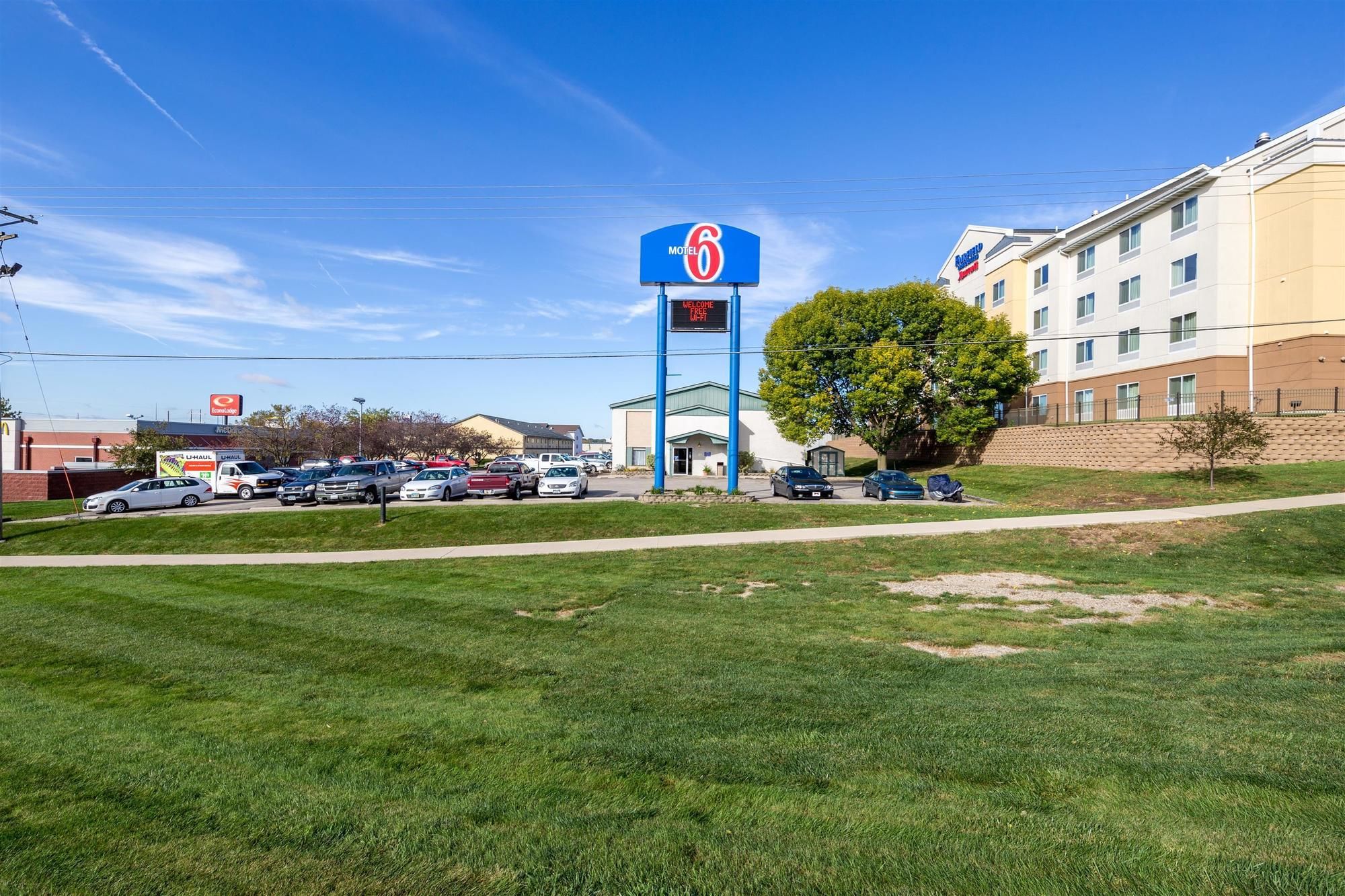 Motel 6 Cedar Rapids - Airport