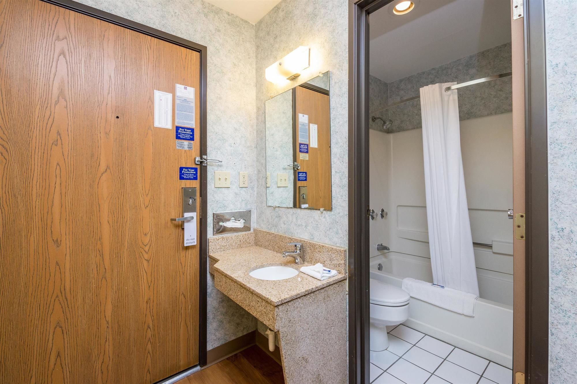 Motel 6 Cedar Rapids - Airport