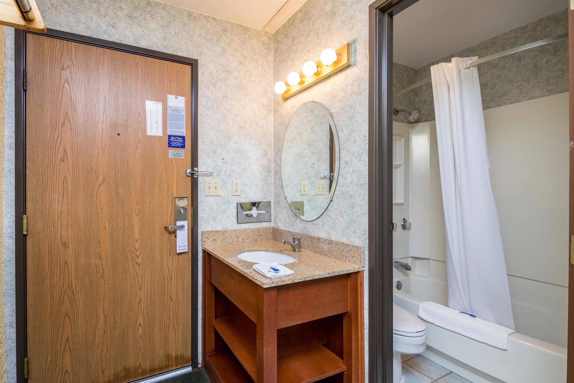 Motel 6 Cedar Rapids - Airport